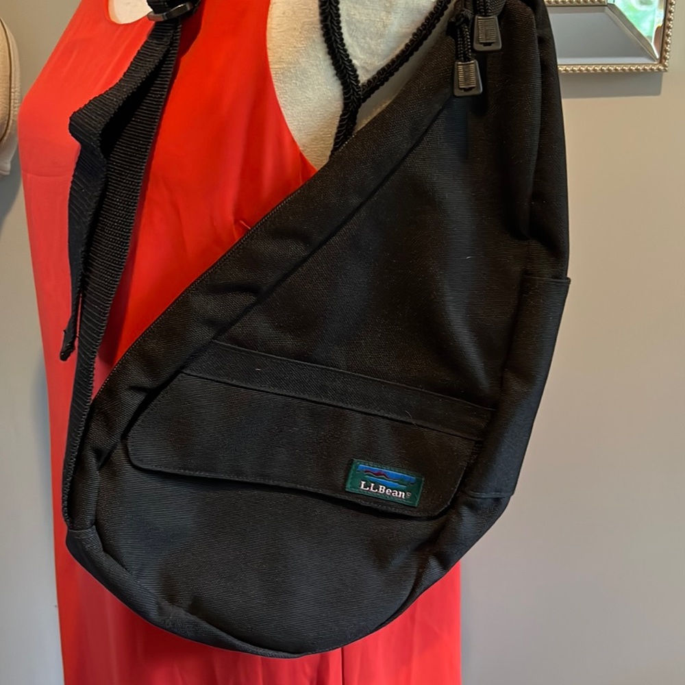 COPY - LL Bean Healthy Back bag Black EUC